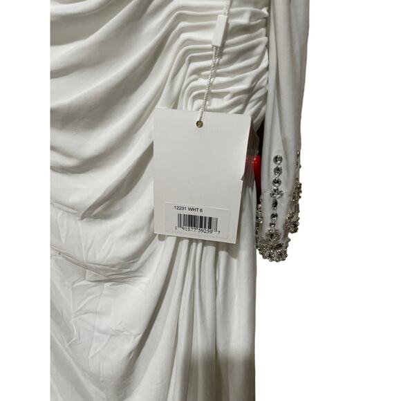 Mac Duggal BEADED CUFF DROP SHOULDER GOWN Size 6 - Picture 12 of 12